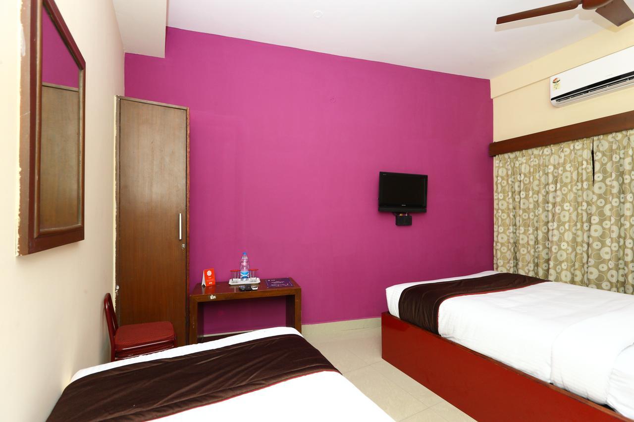 Oyo 8410 Rajeswari Tower Hotel Chennai Exterior photo