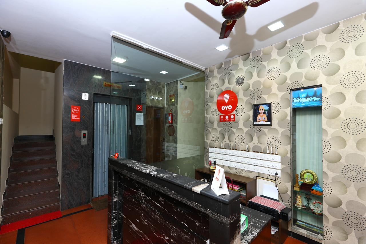 Oyo 8410 Rajeswari Tower Hotel Chennai Exterior photo